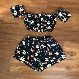Floral Print Off Shoulder Top With